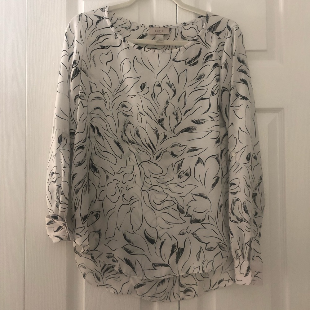 X-Small Floral/Leaf Patterned LOFT Shirt